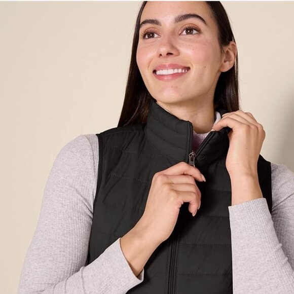 Amazon Essentials - Lightweight Water Resistant Packable Vest - Black - Medium - Picture 3 of 6